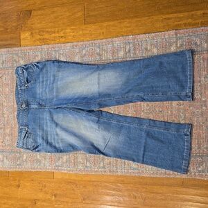 Medium Wash BootCut Jean